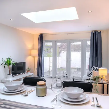 351a Fishponds Road Apartamento *
