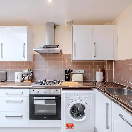 351a Fishponds Road *