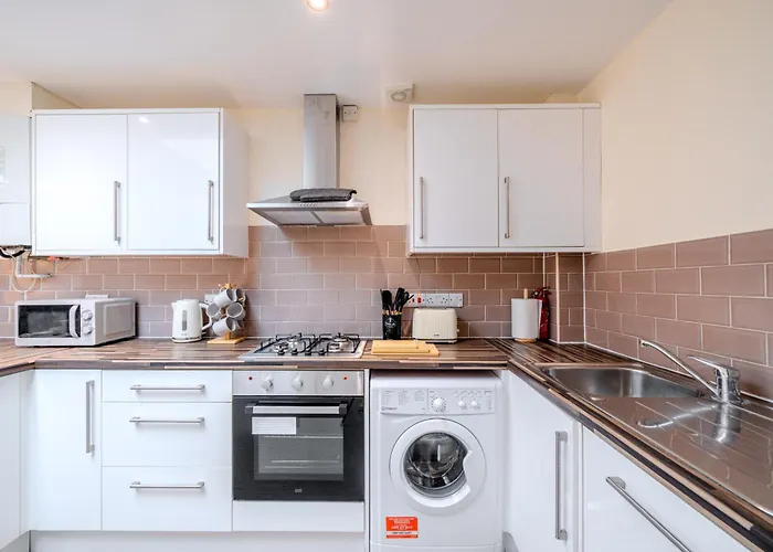 351a Fishponds Road *