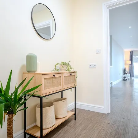 Διαμέρισμα 351a Fishponds Road