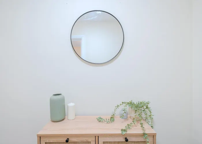 351a Fishponds Road * Бристоль