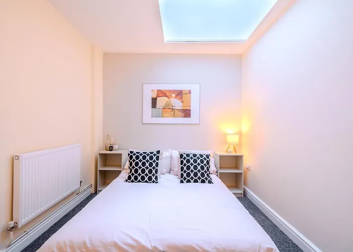 351a Fishponds Road Апартаменти Бристоль